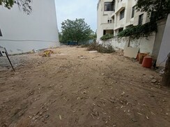 Plot For Sale in Sushant Lok I