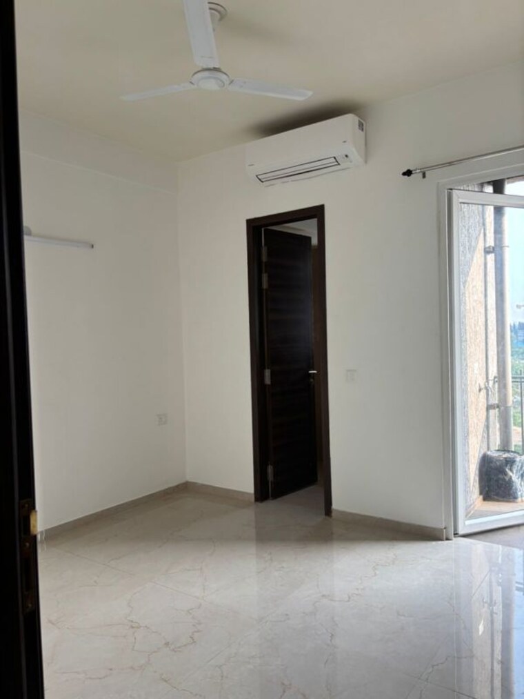 undefined, smart-world-orchard 3.5 Bedroom 1680 Sq.Ft. Apartment In Sector 61 Gurgaon 10392741