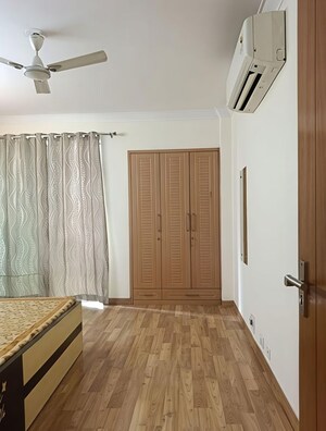 Bedroom in 3 BHK Apartment at Parsvnath Exotica, Sector 53 – for Rent