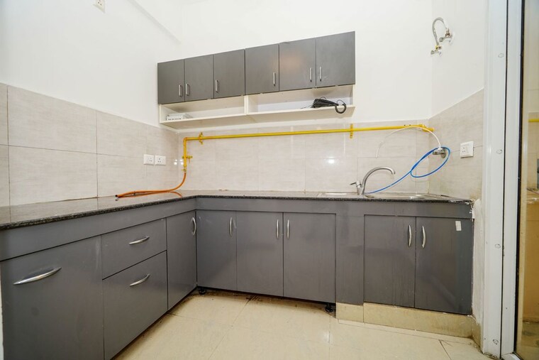 Kitchen, nirala-greenshire-phase-ii 2.5 Bedroom 1185 Sq.Ft. Apartment In Sector 2 Greater Noida Greater Noida 10392790