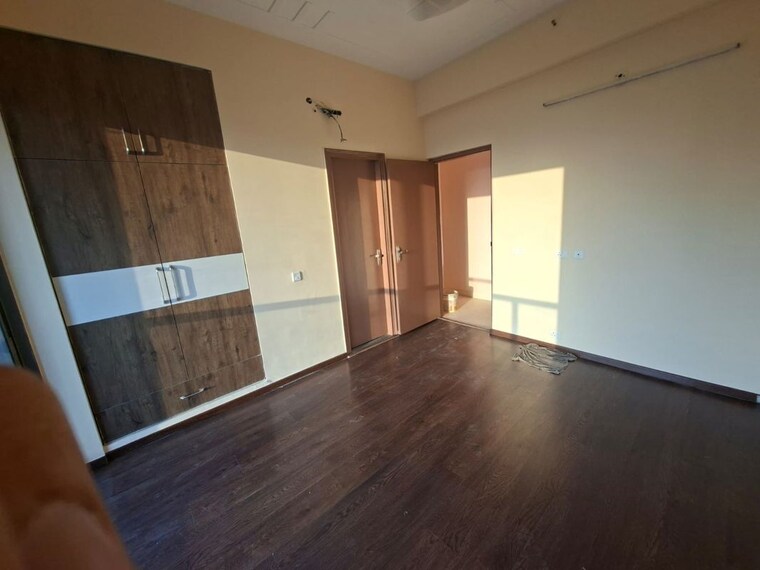 Room, paras-dews 3.5 Bedroom 1900 Sq.Ft. Apartment In Sector 106 Gurgaon 10392818