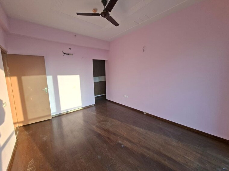 Room, paras-dews 3.5 Bedroom 1900 Sq.Ft. Apartment In Sector 106 Gurgaon 10392818