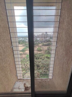 Room in 2 BHK Apartment at Puranik City, Kasarvadavali – for Sale