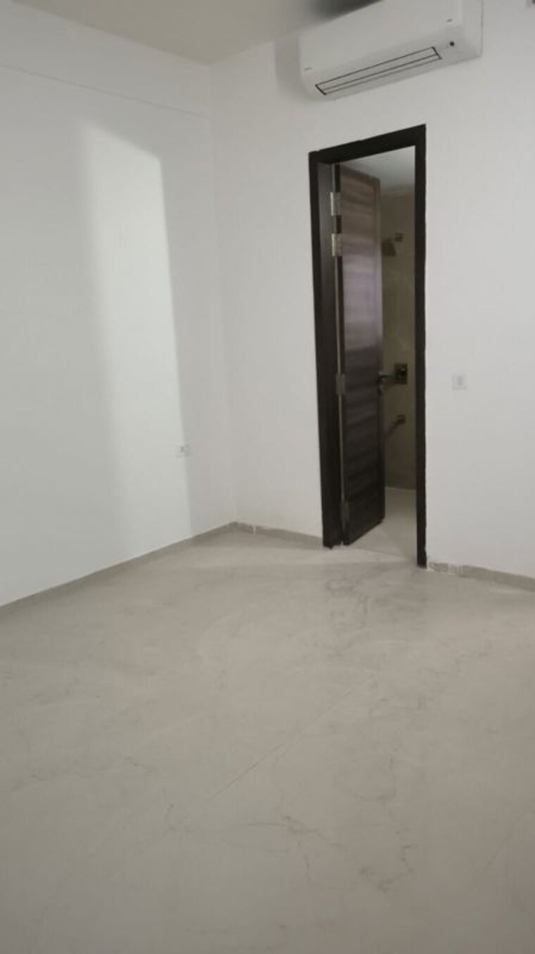Room, smart-world-orchard 3 Bedroom 1480 Sq.Ft. Apartment In Sector 61 Gurgaon 10392823