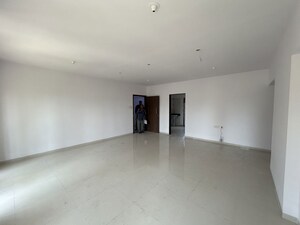 Room in 3 BHK Apartment at Ananda Apartments, Goregaon East – for Sale