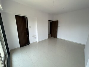 Room in 3 BHK Apartment at Ananda Apartments, Goregaon East – for Sale