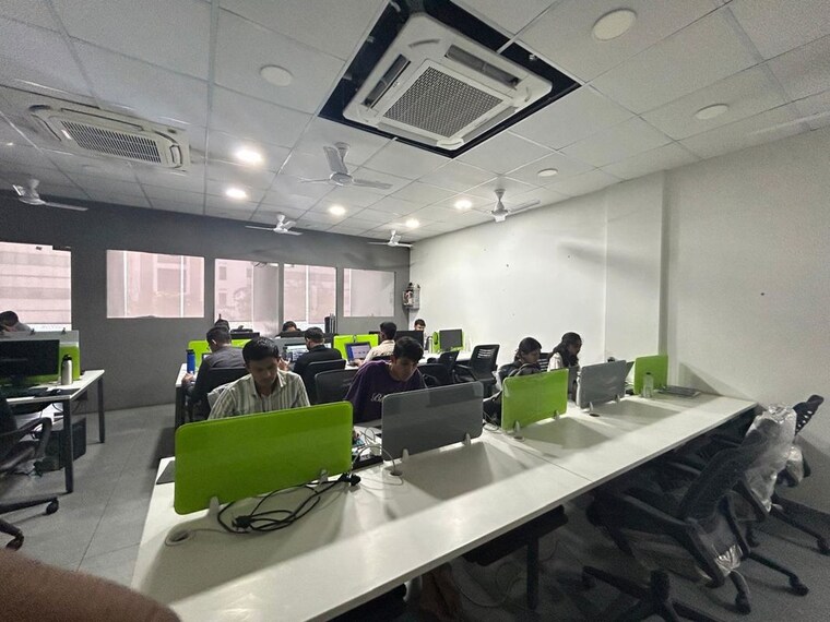 Team Area, gota Commercial Office Space 1900 Sq.Ft. In Gota Ahmedabad 10392867
