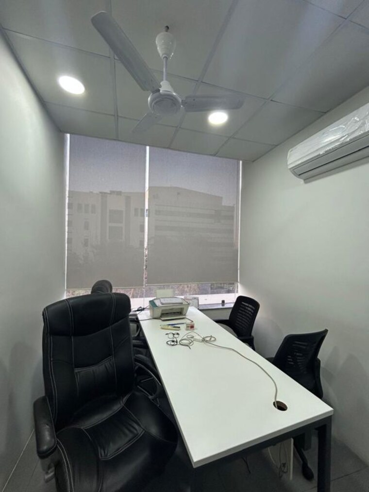Team Area, gota Commercial Office Space 1900 Sq.Ft. In Gota Ahmedabad 10392867