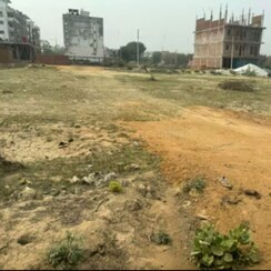Plot For Sale in Sector 75