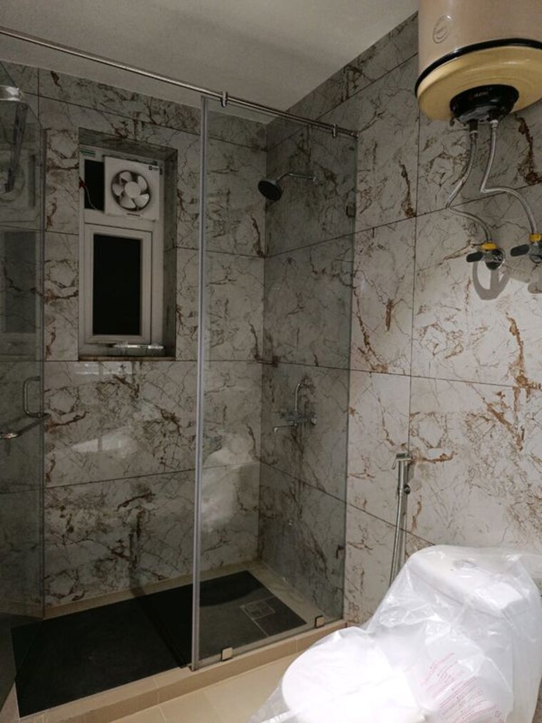 Bathroom, apna-enclave 4 Bedroom 350 Sq.Ft. Builder Floor In Sector 4 Gurgaon 10392880