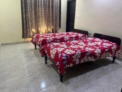 3 BHK + Extra Room Builder Floor For Rent in Saket