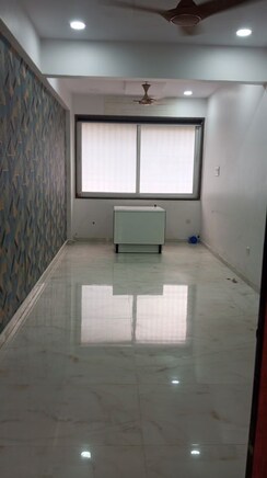 Retail Shop For Rent in Vijay Garden