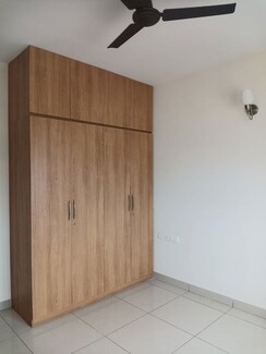 2.5 BHK + Basement Apartment For Rent in Prestige Kew Gardens