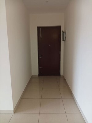 Furnished Amenities in 2.5 BHK Apartment at Prestige Kew Gardens, Bellandur – for Rent