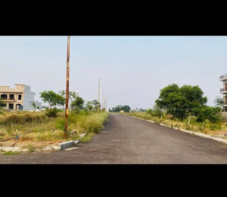 Garden, altus-prime  342 Sq.Yd. Plot In North Mullanpur Chandigarh 10392924