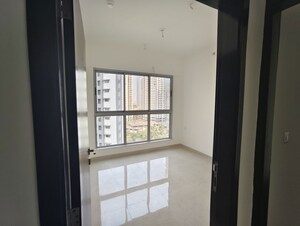 Room in 2 BHK Apartment at Mahindra Alcove, Chandivali – for Rent
