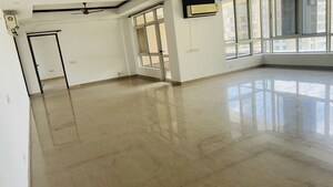 Room in 3 BHK Apartment at Jaypee Greens Kalypso Court, Sector 128 – for Rent