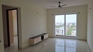 Room in 2 BHK Apartment at Mittal Elanza, Yelahanka – for Rent