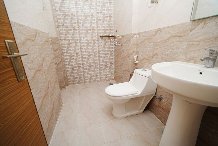 Bathroom, saya-zion 3 Bedroom 1660 Sq.Ft. Apartment In Sector 4 Greater Noida Greater Noida 10393103