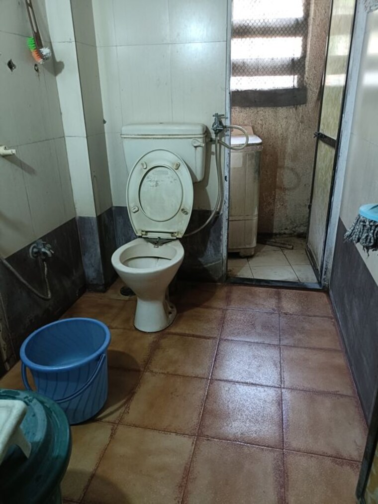 Bathroom, tulip-apartment-kalwa 2.5 Bedroom 1060 Sq.Ft. Apartment In Kalwa Thane 10393148