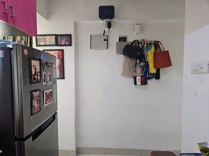 Furnished Amenities in 1 BHK Apartment at Dadar East – for Rent
