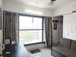 1 BHK Apartment For Rent in Dadar East