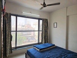 Bedroom in 1 BHK Apartment at Dadar East – for Rent