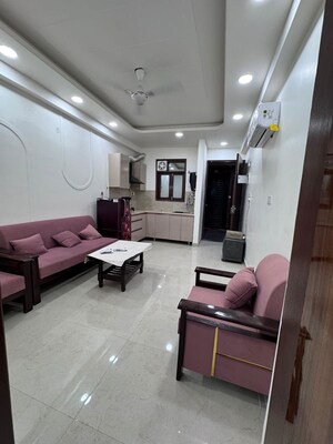 Team Area in 1 BHK Apartment at Saket – for Rent