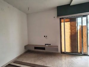 Room in 4 BHK Apartment at Harsha Sky High, Shaikpet – for Rent