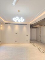 3 BHK + Servant Room 200 Sq.Yd. Builder Floor in Green Park