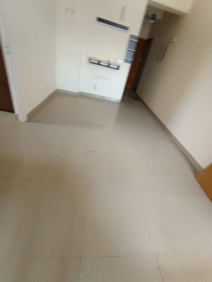 Room in 2 BHK Apartment at Shree Vardhman Mantra, Sector 67 – for Rent