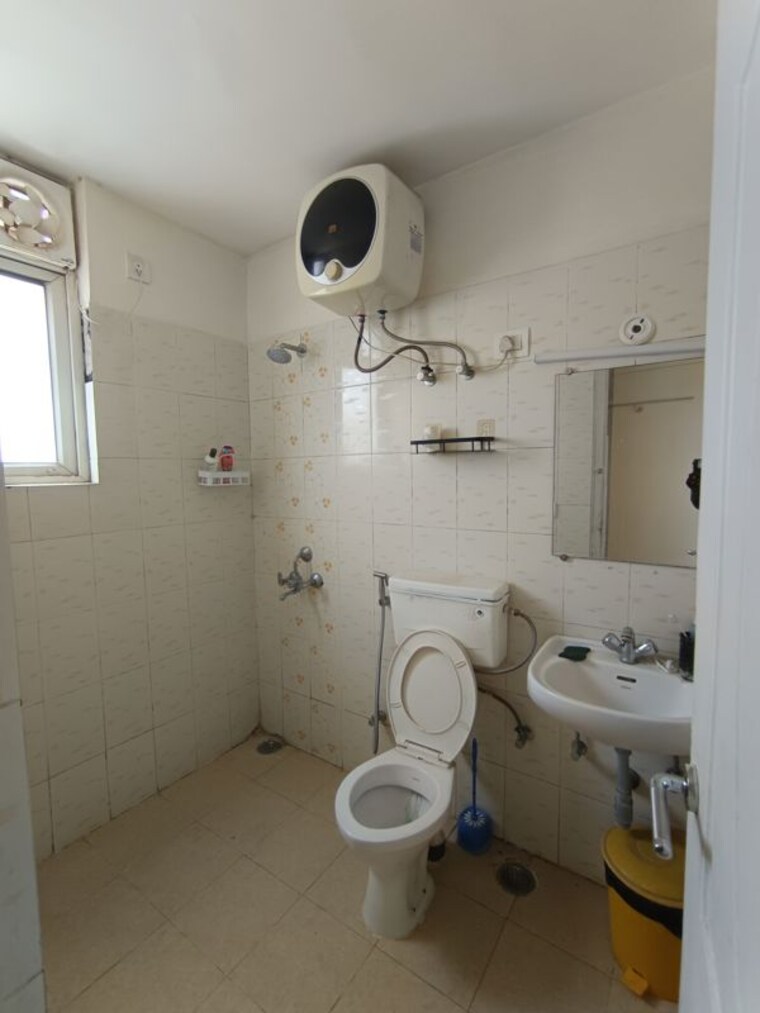 Bathroom, shree-vardhman-mantra 2 Bedroom 900 Sq.Ft. Apartment In Sector 67 Gurgaon 10393291