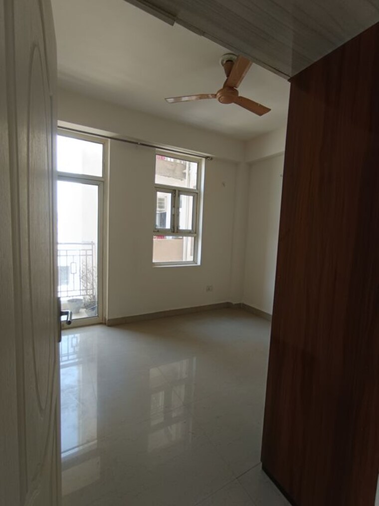 Room, shree-vardhman-mantra 2 Bedroom 900 Sq.Ft. Apartment In Sector 67 Gurgaon 10393291