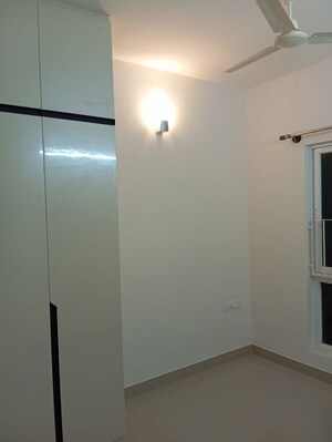 Room in 2 BHK Apartment at Brigade El Dorado, Bagaluru – for Rent