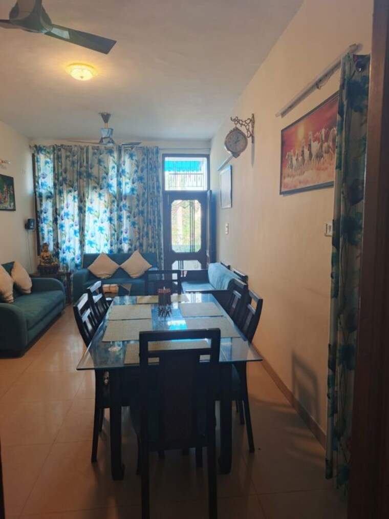 Living Room, sector 22 3 Bedroom 1200 Sq.Ft. Builder Floor In Sector 22 Chandigarh 10393153
