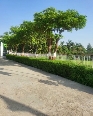   Plot at JMD Residency Phase I, Raebareli Road – for Sale