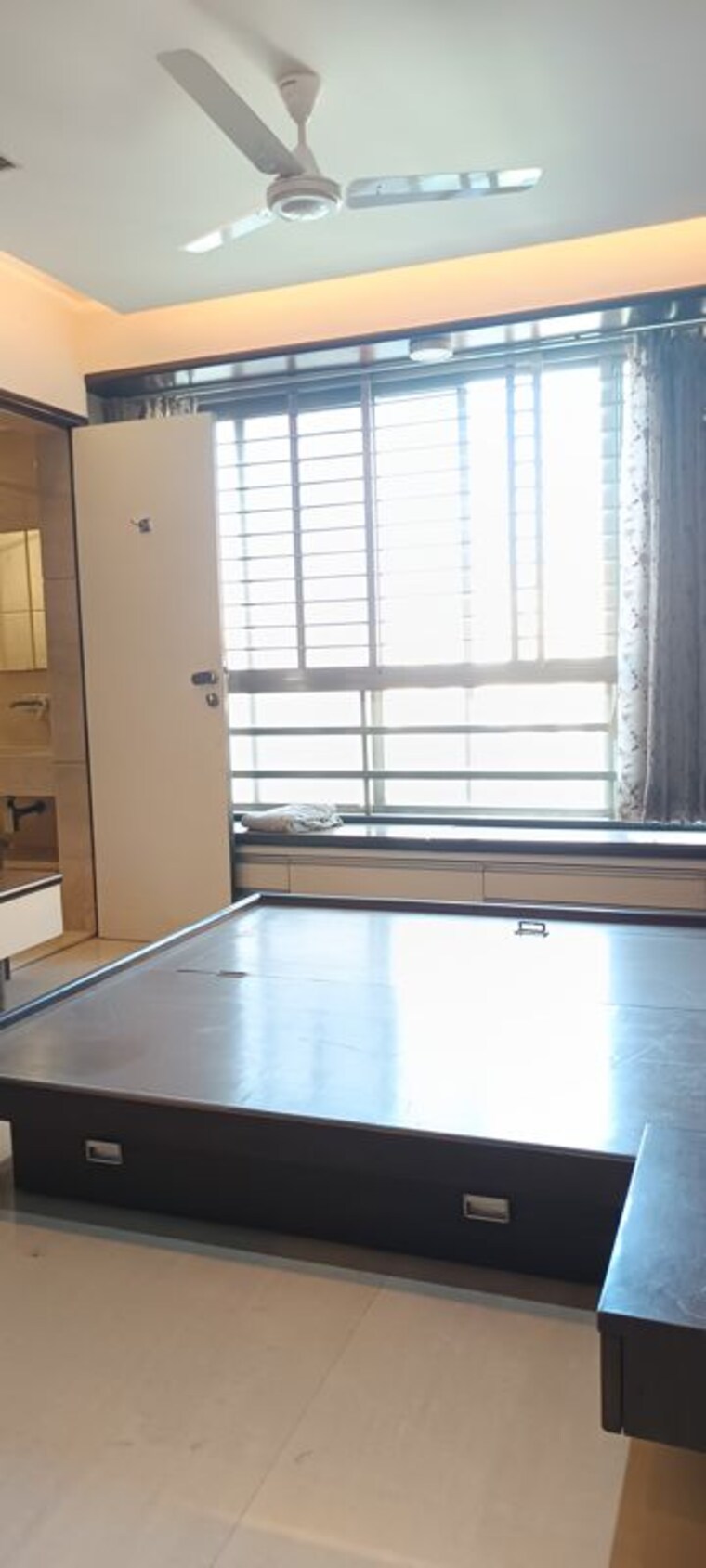 Bedroom, oberoi-springs 3 Bedroom 1000 Sq.Ft. Apartment In Andheri West Mumbai 10393314
