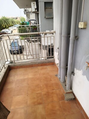 2 BHK Apartment For Rent in Zara Aavaas, Sector 104