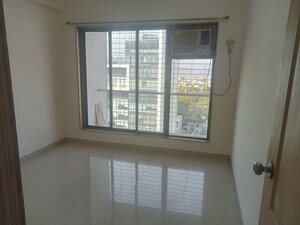 Room in 3 BHK Apartment at Cbd Belapur Sector 29 – for Sale