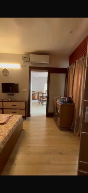 Bedroom in 1 BHK Builder Floor at Green Park – for Rent