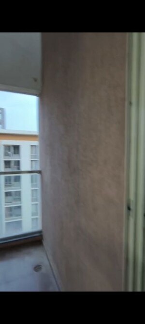Furnished Amenities in 2 BHK Apartment at Kohinoor Tinsel County, Hinjewadi – for Rent