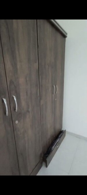 Furnished Amenities in 2 BHK Apartment at Kohinoor Tinsel County, Hinjewadi – for Rent