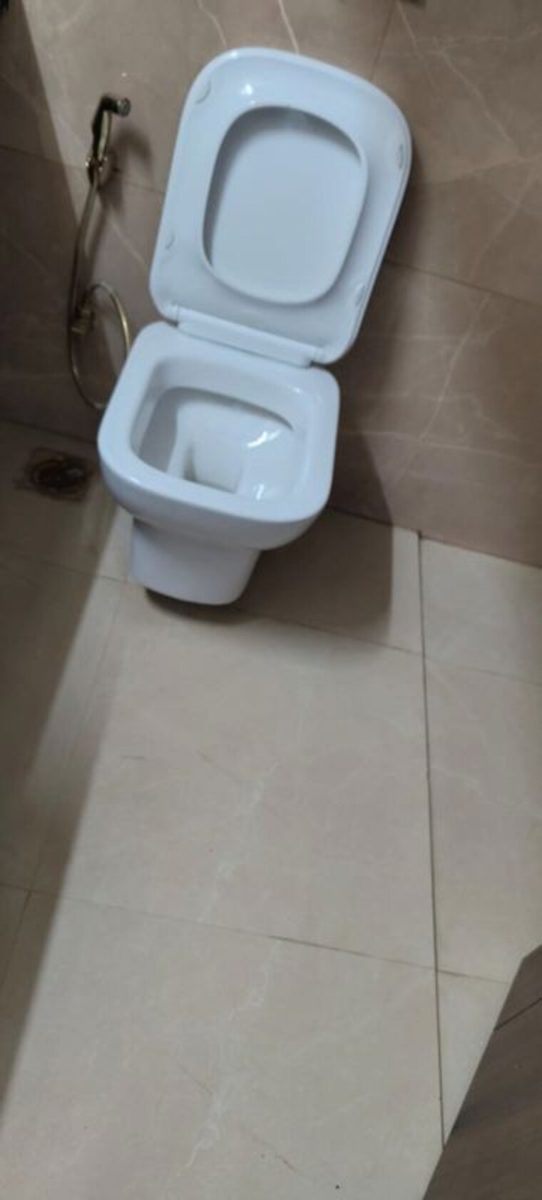 Bathroom, smart-world-orchard 2.5 Bedroom 1200 Sq.Ft. Builder Floor In Sector 61 Gurgaon 10393412