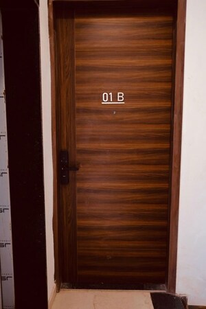 Furnished Amenities in 2.5 BHK Builder Floor at Smart World Orchard, Sector 61 – for Rent