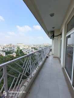 3 BHK + Pooja Room,Servant Room,Study Room,Basement Apartment For Rent in Maxblis White House