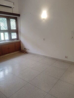 3 BHK Builder Floor For Rent in Safdarjung Development Area