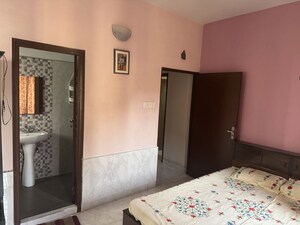 Bedroom in 4 BHK Independent House at Kalighat – for Rent