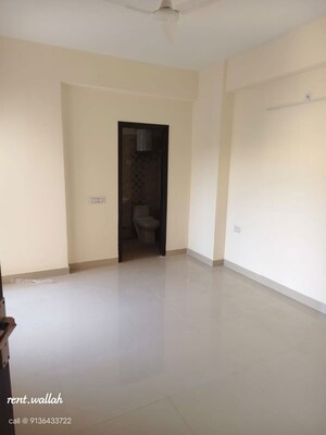 2 BHK Apartment For Rent in Aims Golf City, Sector 75