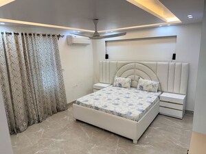 Bedroom in 4 BHK Builder Floor at Sector 9 – for Rent