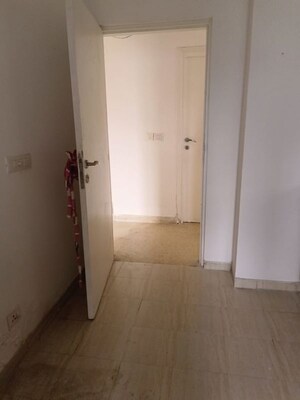 Room in 3 BHK Apartment at Supertech Araville, Sector 79 – for Rent